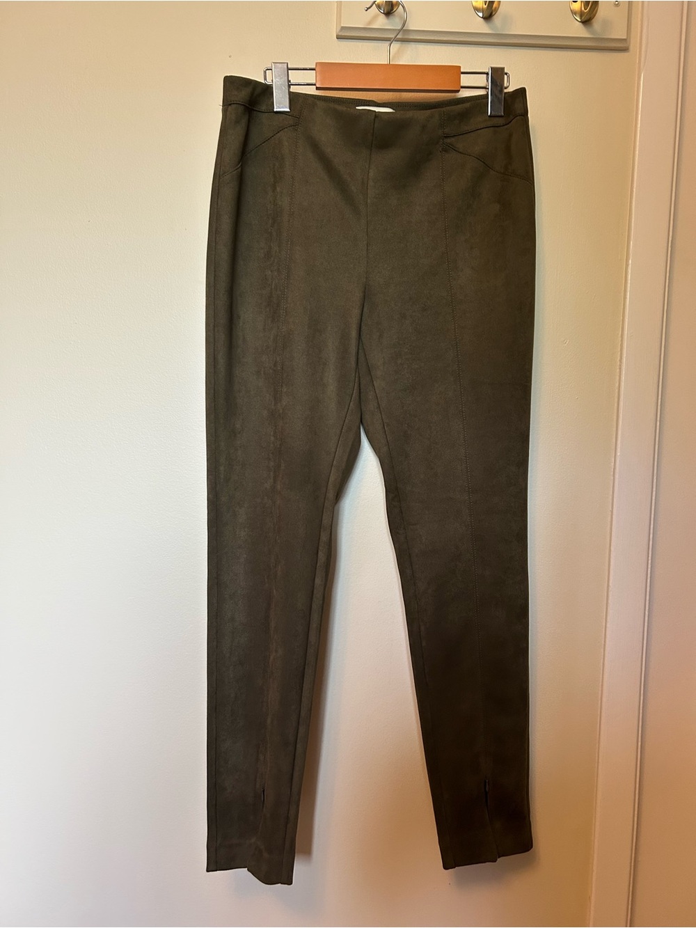 Laura Slim Ponte Pants in Olive Green